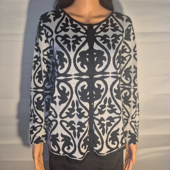 BFA Classics Acrylic sweater in size Large - Picture 6 of 12